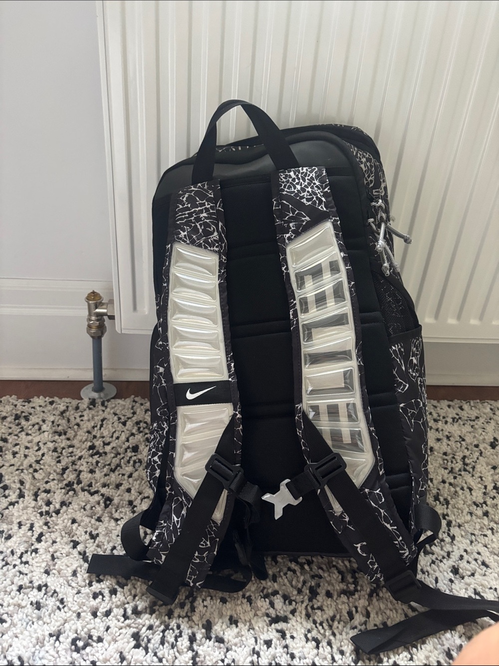 Authentic Nike elite backpack very rare only released once.